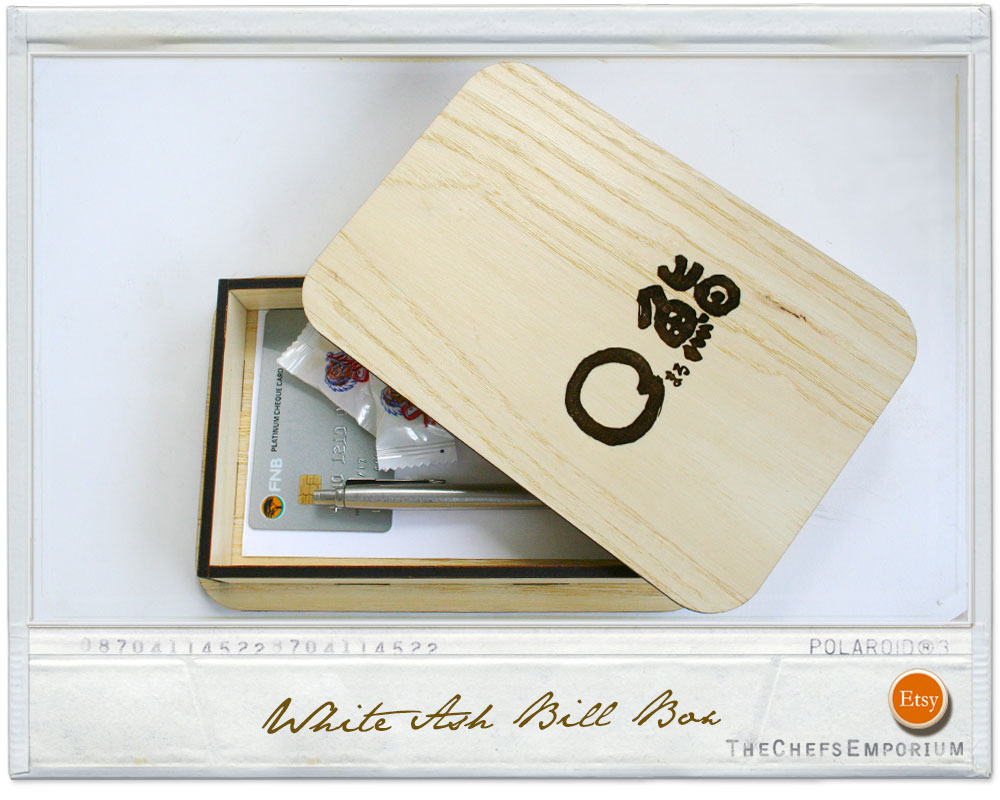 Wooden bill presentation box